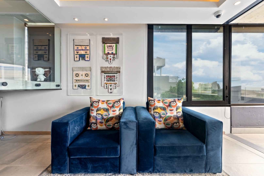 3 Bedroom Property for Sale in Sea Point Western Cape